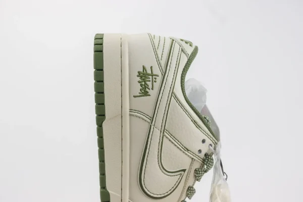 Nike SB Dunk Low - Image 7