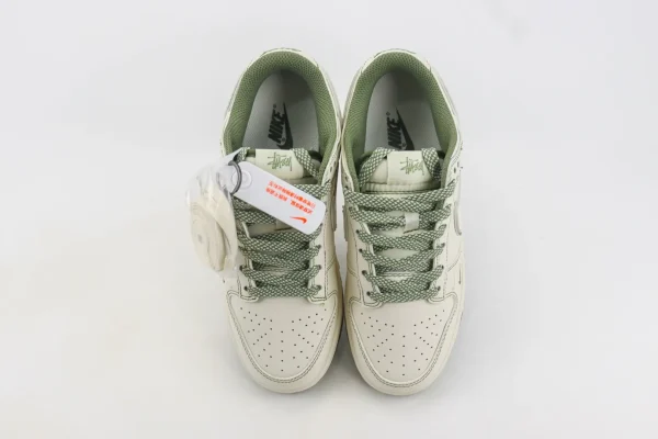 Nike SB Dunk Low - Image 5