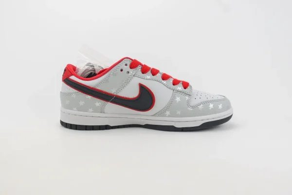 Nike SB Dunk Low x Bape - Image 3