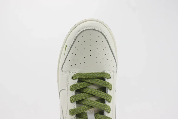 Nike SB Dunk Low x GUCCI - Image 8