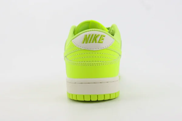 Nike SB Dunk Low x Bape - Image 6