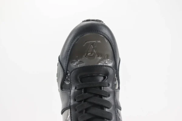 LV Run away Sneaker - Image 8