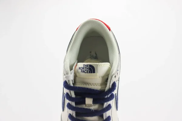 Nike SB Dunk Low x The North Face - Image 9