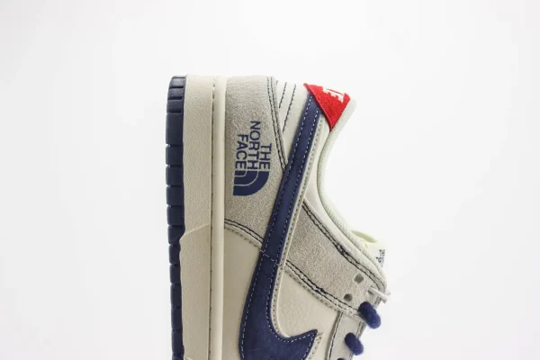 Nike SB Dunk Low x The North Face - Image 7