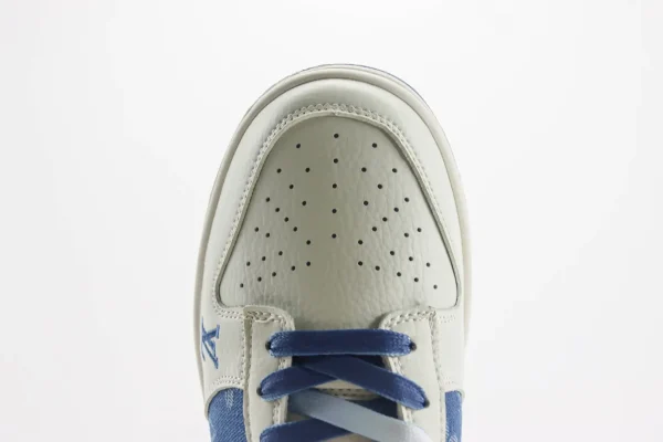 Nike SB Dunk Low x LV - Image 8