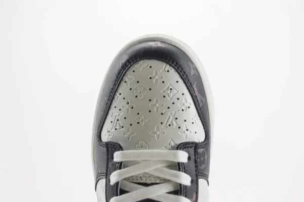Nike SB Dunk Low x LV - Image 8