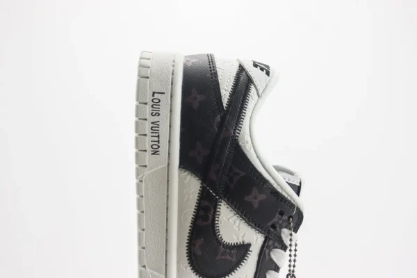 Nike SB Dunk Low x LV - Image 7