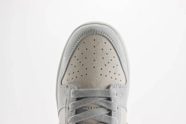 Nike SB Dunk Low x The North Face - Image 8