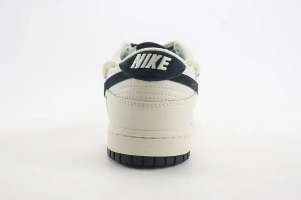 Nike SB Dunk Low x LV - Image 6