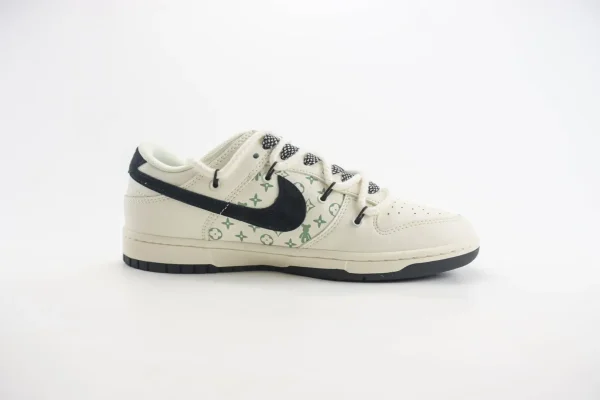 Nike SB Dunk Low x LV - Image 3
