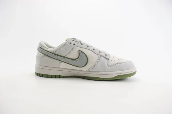 Nike SB Dunk Low x The North Face - Image 3