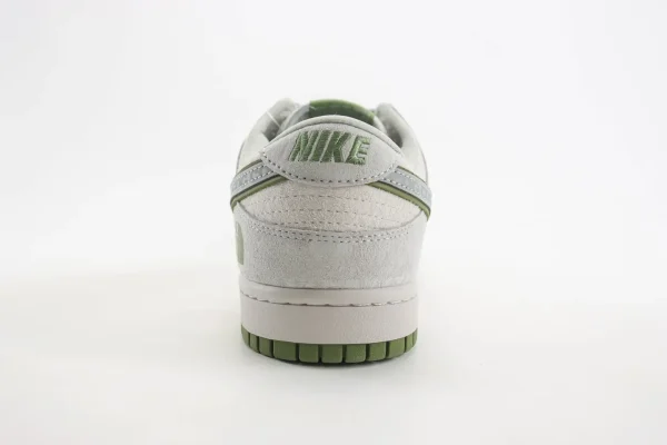 Nike SB Dunk Low x The North Face - Image 6