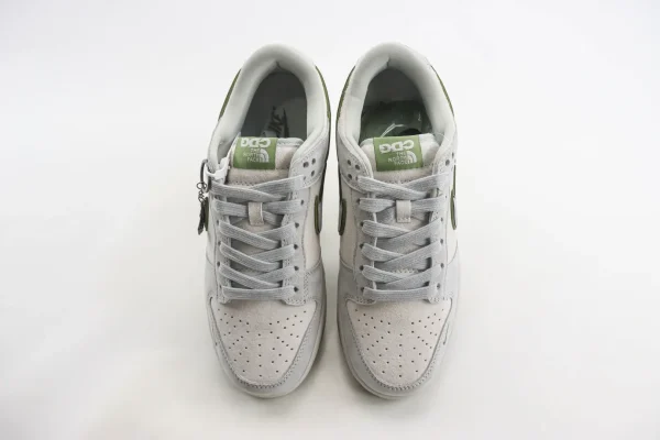 Nike SB Dunk Low x The North Face - Image 5