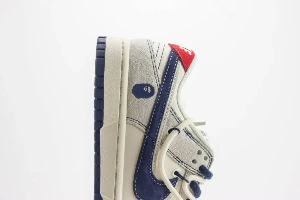 Nike SB Dunk Low x Bape - Image 7