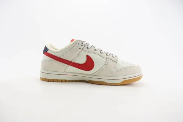 Nike SB Dunk Low x Bape - Image 3