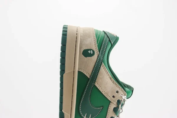 Nike SB Dunk Low x Bape - Image 7