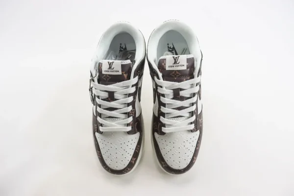 Nike SB Dunk Low x LV - Image 5