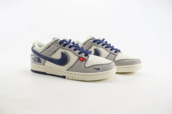 Nike SB Dunk Low x The North Face - Image 2