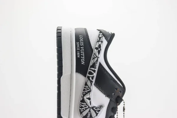 Nike SB Dunk Low x LV - Image 7