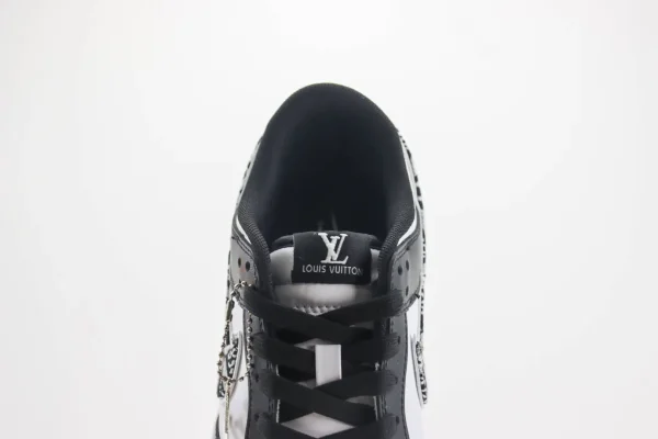 Nike SB Dunk Low x LV - Image 9