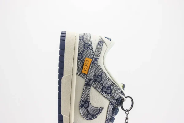 Nike SB Dunk Low x GUCCI - Image 7