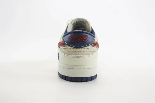 Nike SB Dunk Low x The North Face - Image 6