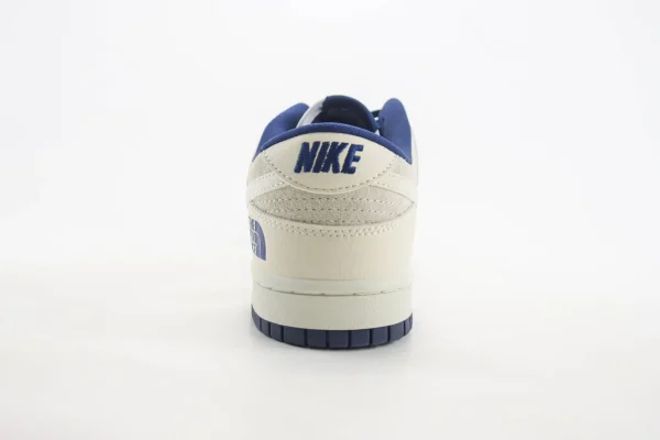 Nike SB Dunk Low x The North Face - Image 6