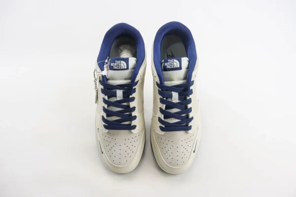 Nike SB Dunk Low x The North Face - Image 5