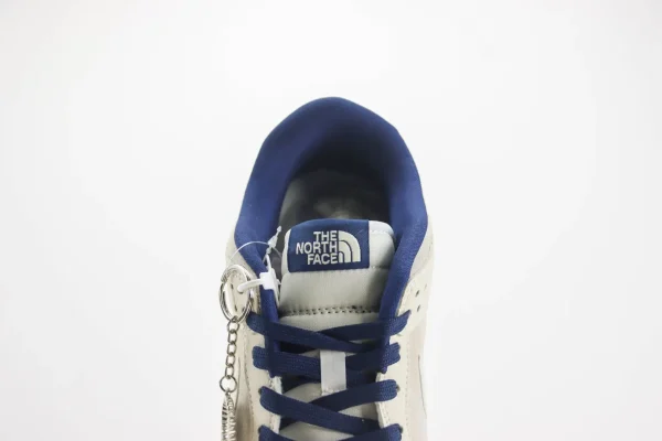 Nike SB Dunk Low x The North Face - Image 9