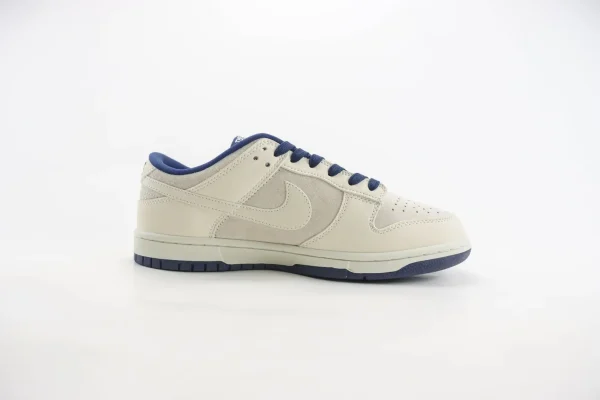 Nike SB Dunk Low x The North Face - Image 3