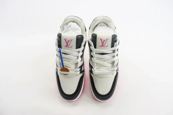 Louis Vuitton Trainer - Image 5