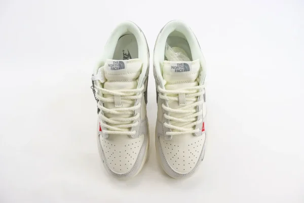 Nike SB Dunk Low x The North Face - Image 5
