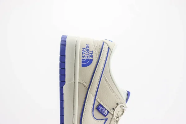 Nike SB Dunk Low x The North Face - Image 7