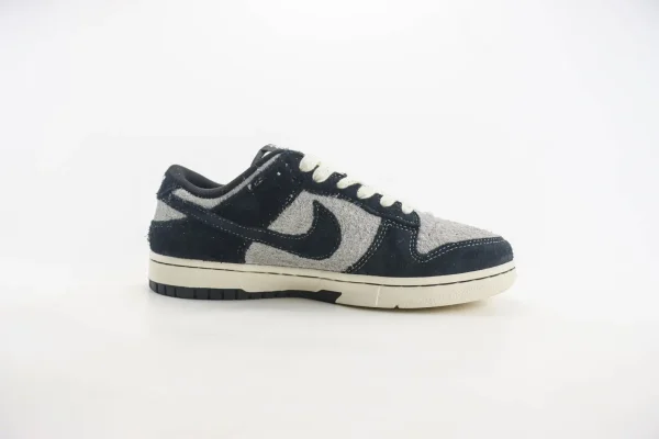 Nike SB Dunk Low x Stussy - Image 3