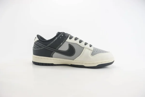 Nike SB Dunk Low x Bape - Image 3