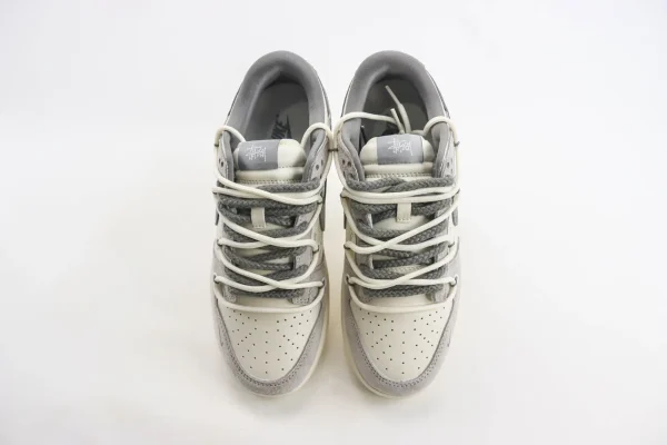 Nike SB Dunk Low x Stussy - Image 5