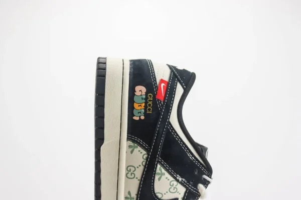 Nike SB Dunk Low x GUCCI - Image 7