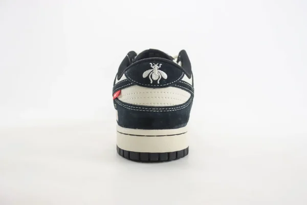 Nike SB Dunk Low x GUCCI - Image 6