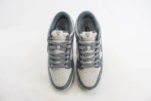 Nike SB Dunk Low x Stussy - Image 5