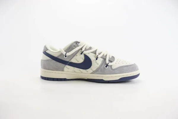 Nike SB Dunk Low x Stussy - Image 3
