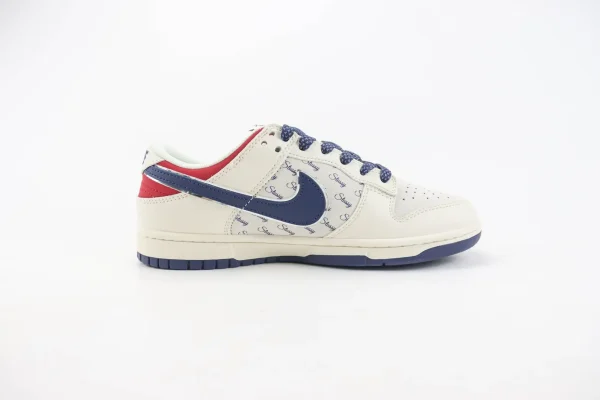 Nike SB Dunk Low x Stussy - Image 3