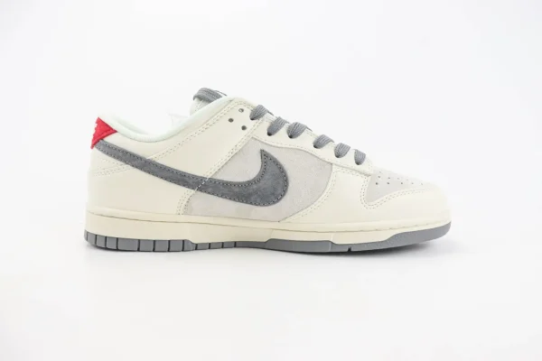 Nike SB Dunk Low x Stussy - Image 3