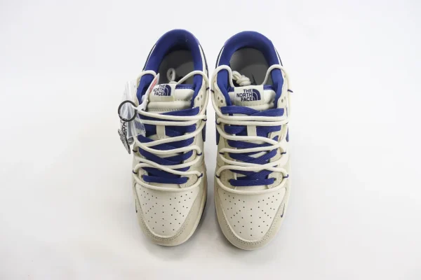 Nike SB Dunk Low x The North Face - Image 5