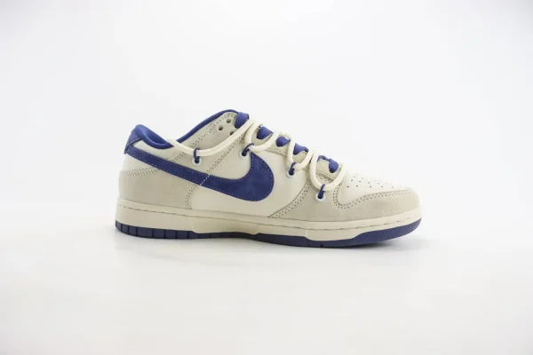 Nike SB Dunk Low x The North Face - Image 3