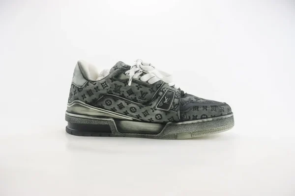 Nike SB Dunk Low x LV - Image 3