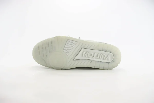 Nike SB Dunk Low x LV - Image 4