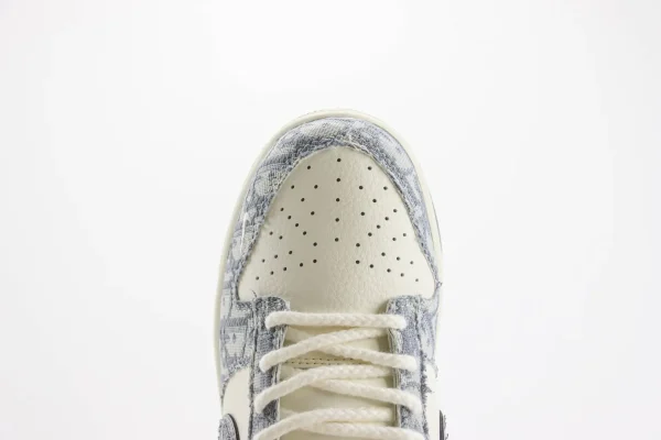 Nike SB Dunk Low x Dior - Image 8