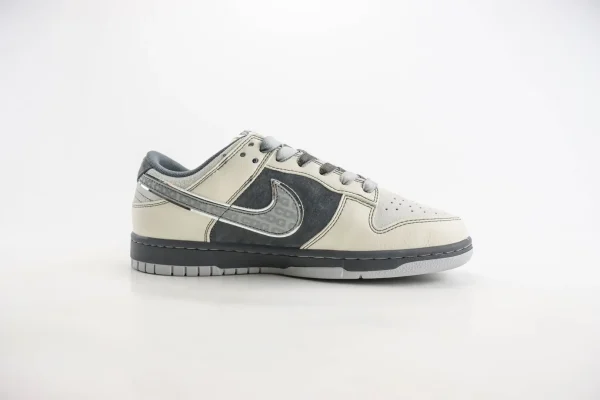 Nike SB Dunk Low x The North Face - Image 3