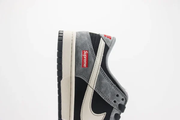 Nike SB Dunk Low - Image 7