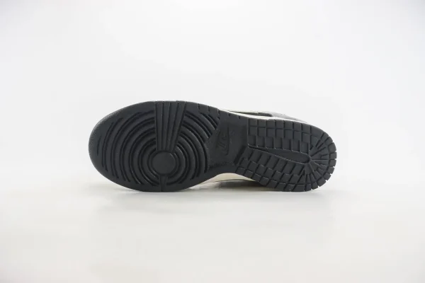 Nike SB Dunk Low - Image 4